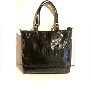 Coach vintage black CC patent leather shoulder handbag